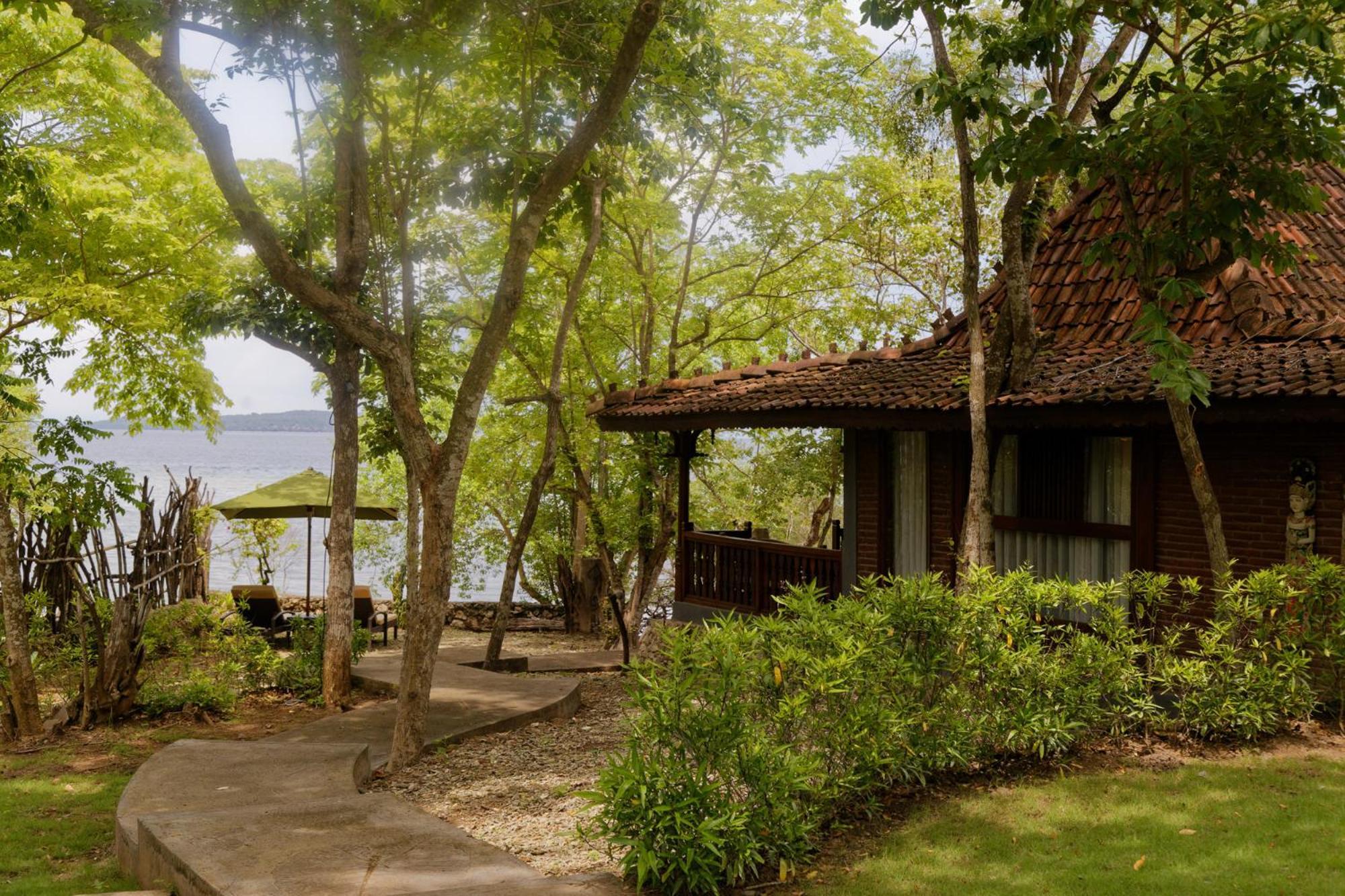 Plataran Menjangan Resort And Spa - Chse Certified Баньюведанг Экстерьер фото